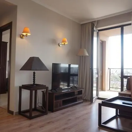 Апартамент Royal Beach Barcelo *