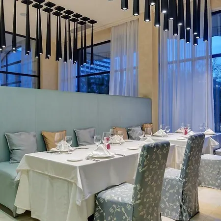 Royal Beach Barcelo Апартамент *